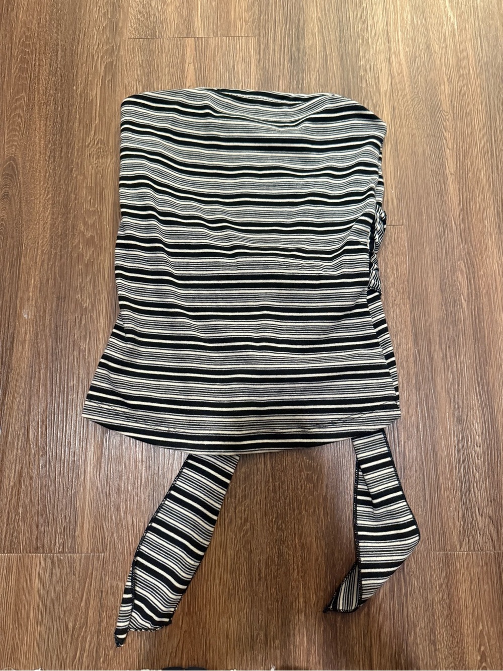 Bershka black and white tube top Size M